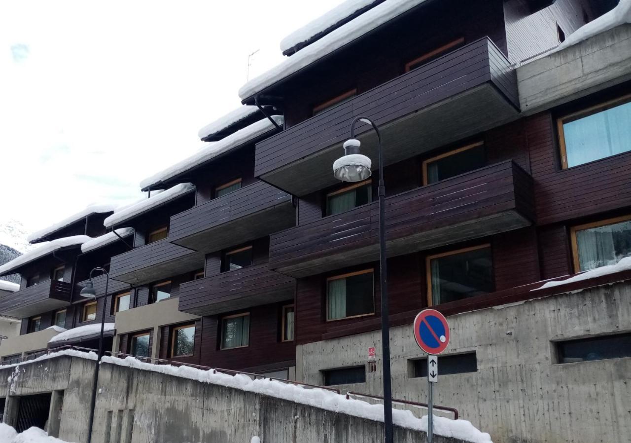 Comodo Alloggio Con Accesso Diretto Alle Piste Santa Caterina Valfurva Zewnętrze zdjęcie